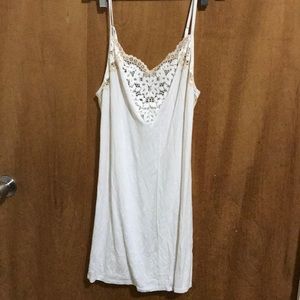 Victoria’s Secret chemises 🤍 Medium